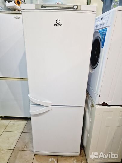 Холодильник indesit