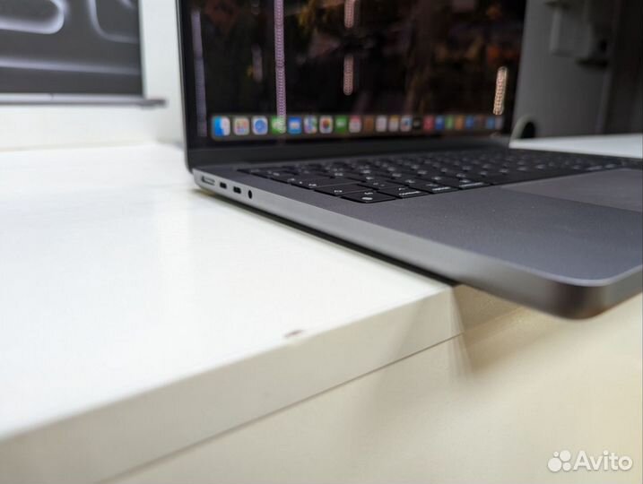 Новый Apple MacBook Pro 14 m3 8/512GB/рассрочка