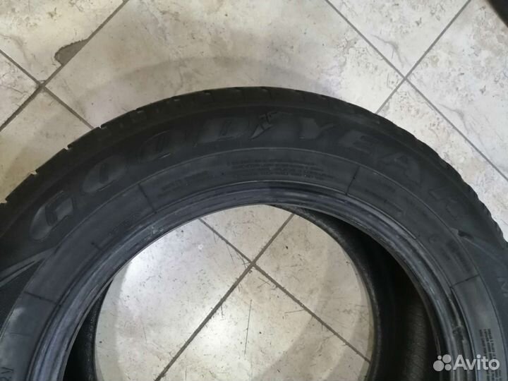 Goodyear Wrangler HP 255/60 R18
