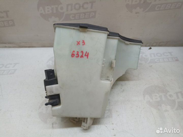 Бачок стеклоомывателя Bmw X3 E83 M54B30