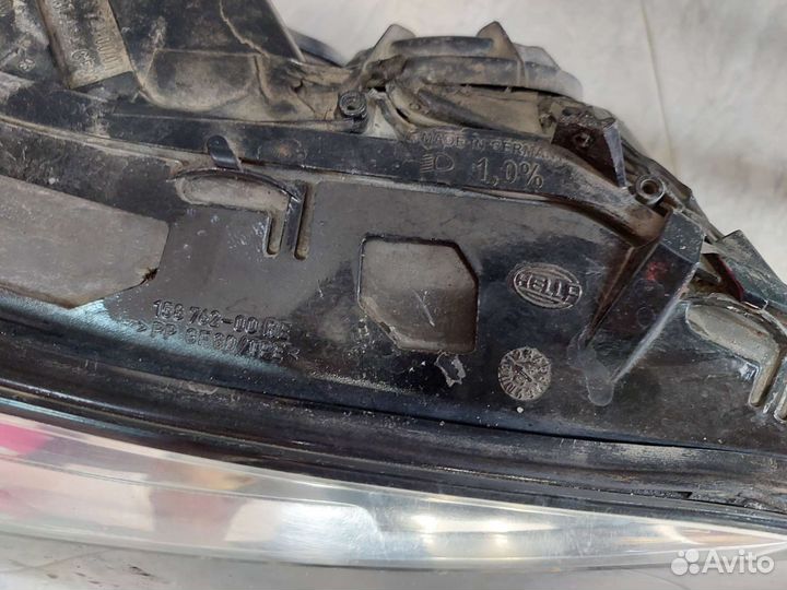 Фара ксеноновая правая передняя BMW 5 e60