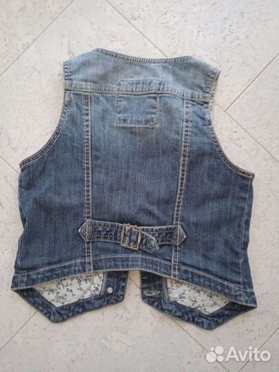 Жилетка джинсовая h&m 10-11 лет