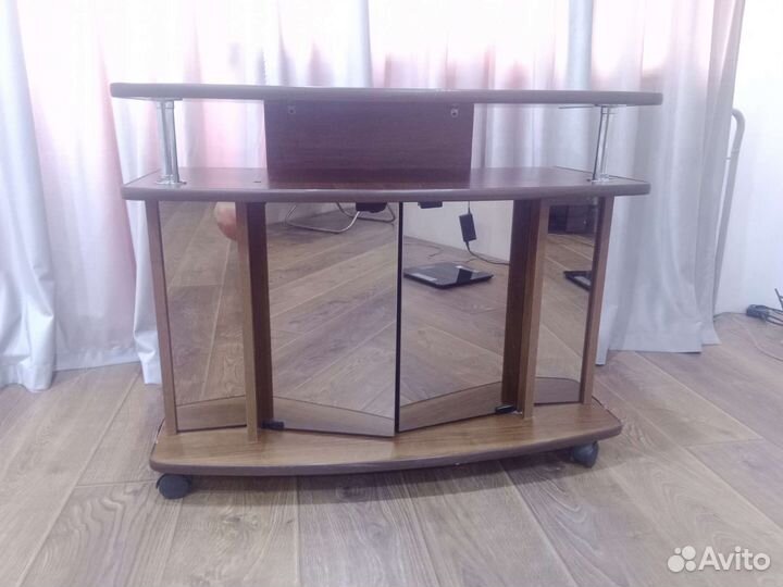 Тумба под телевизор