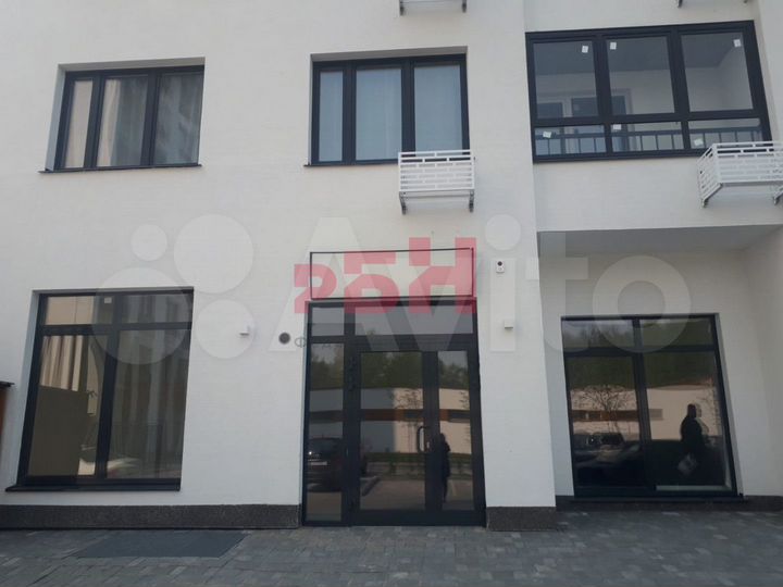 Новое торговое 91,5 м2 Тюмень