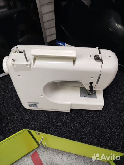 Швейная машина Jaguar 333