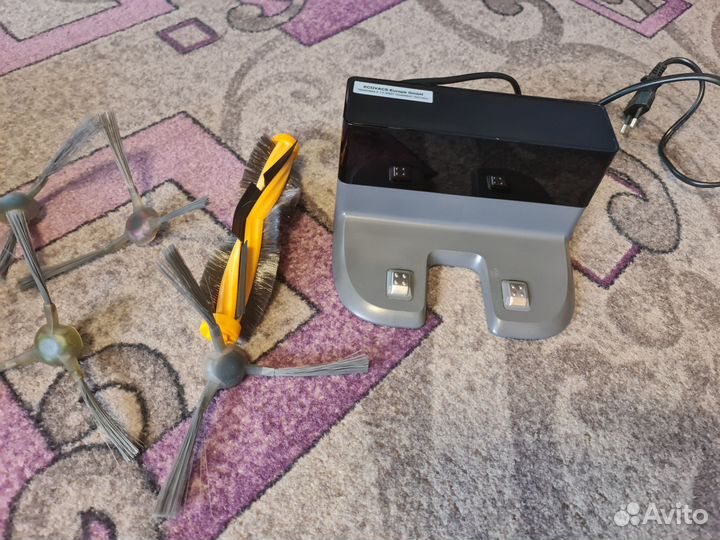 Робот пылесос Ecovac Deebot ozmo 930