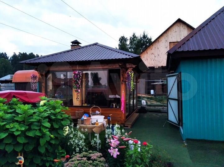 Дом 103 м² на участке 8 сот.