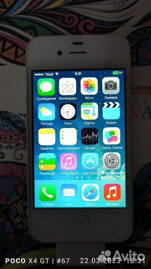 Телефон iPhone 4