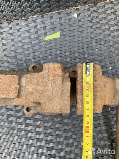 Тиски с наковальней слесарные СССР