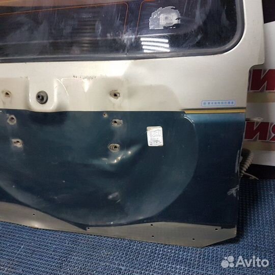 Дверь багажника Mitsubishi Pajero V45W 6J72 1994