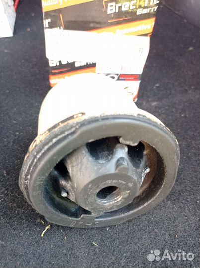 Сайлентблок задней балки Рено Дастер