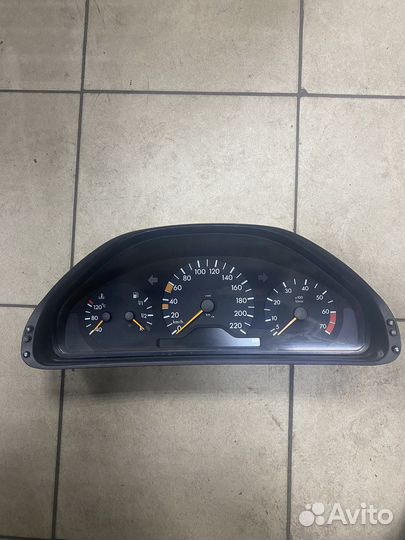 Щиток приборов гелендваген w463 97-2000