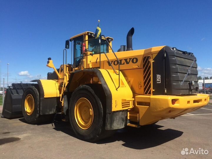 В разборе Вольво Volvo фронтальные погрузчики