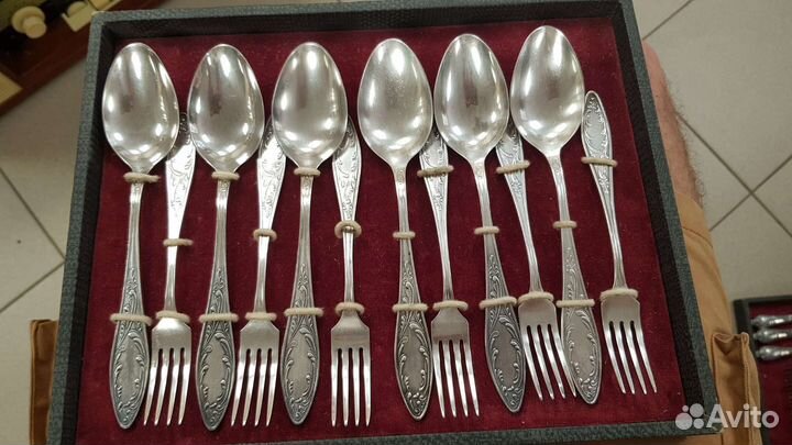 Набор вилок, ложек и ножей мнц