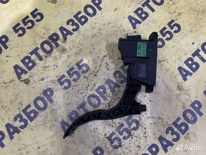 Педаль газа Skoda Fabia 1
