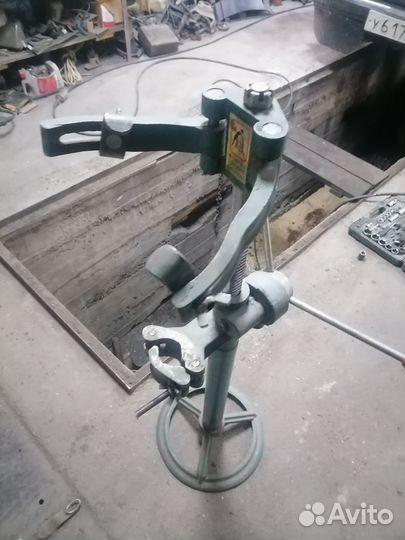 Сьемник пружин