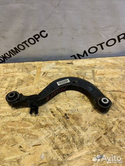 Рычаг задний верхний Volkswagen Passat B6