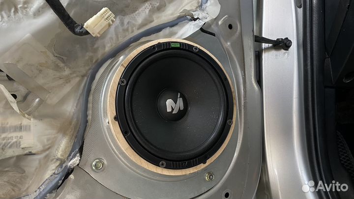 Монтаж акустики