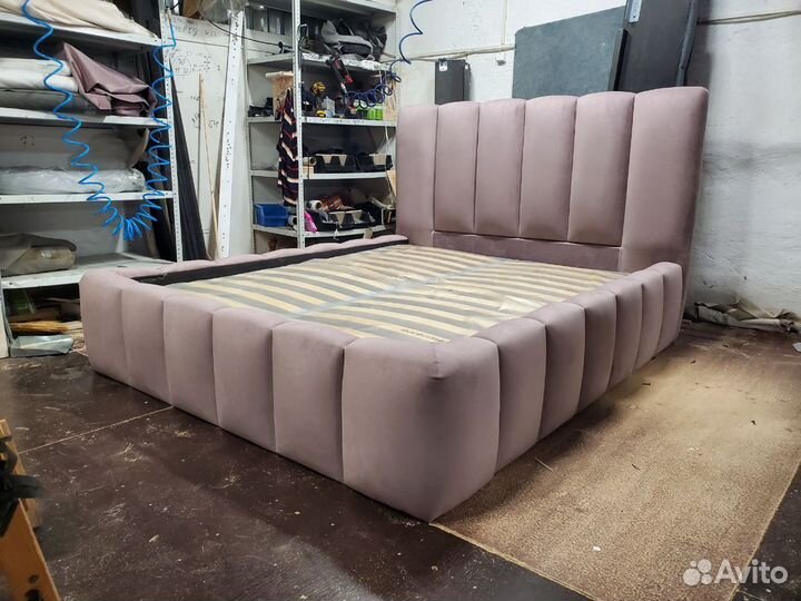 Кровать двухспальная