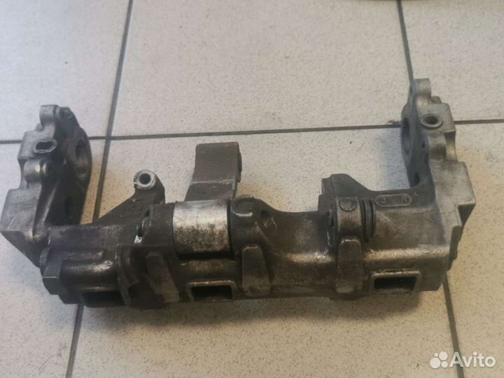 Нижняя перемычка рамы Honda cbr929rr