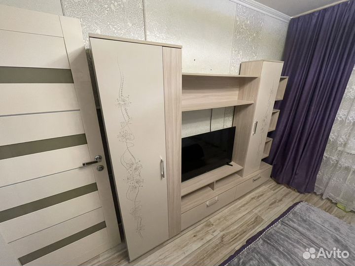 Стенка горка в гостиную