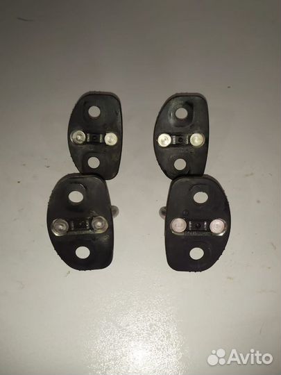 Петли дверных замков Skoda Octavia A5 2012