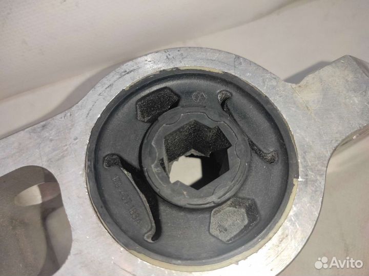 Сайлентблок переднего рычага A3/Octavia II/Golf