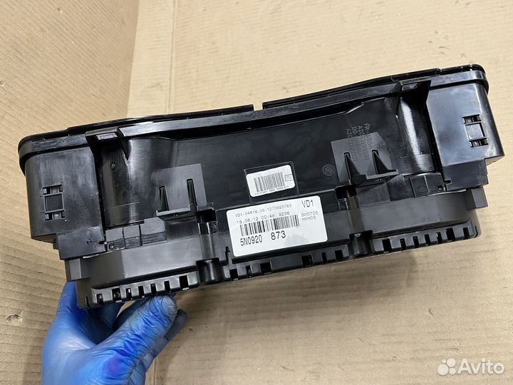 Щиток приборов 5N0920873 Фольцваген Тигуан 1