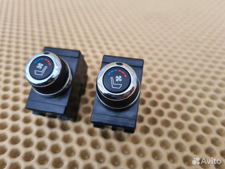 Блок регулировки подогрева передний Infiniti Fx