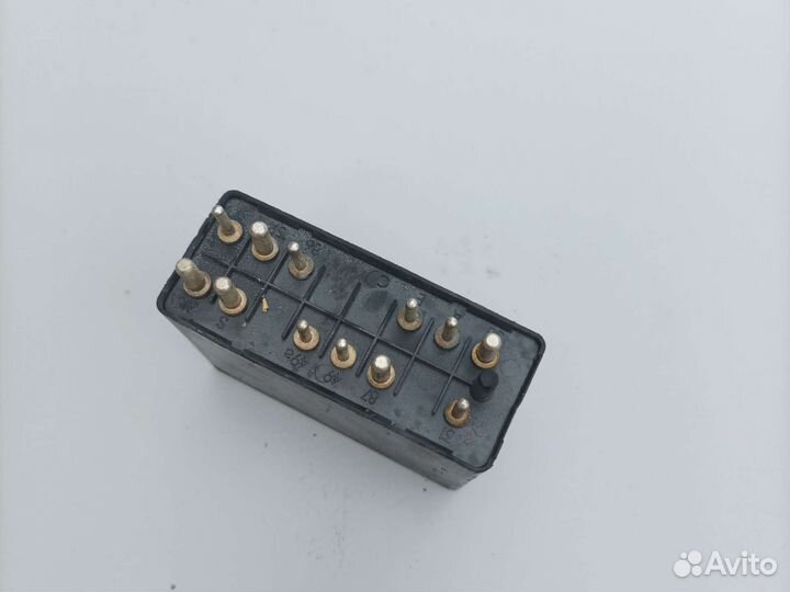 Реле поворотников Mercedes Benz w124