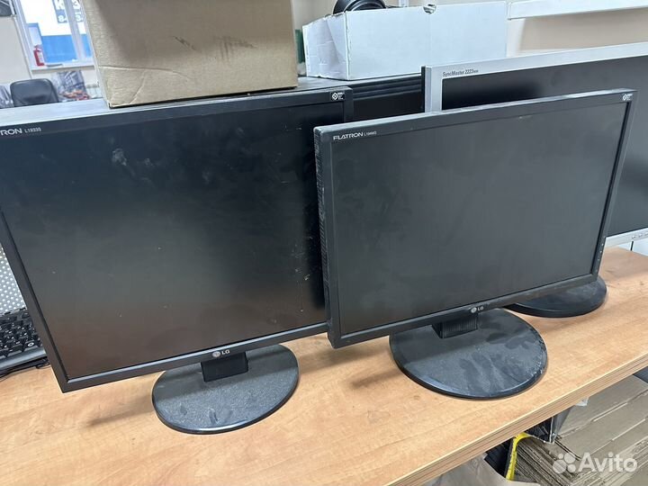 Монитор lg 19