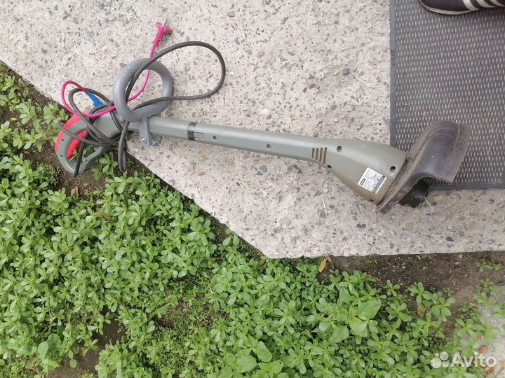 Газонокосилка электрическая