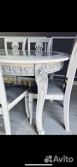 Столы и стулья новые