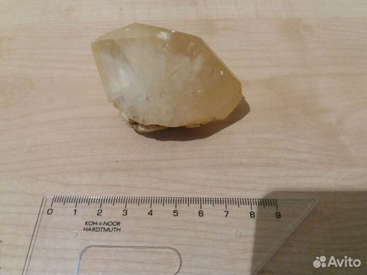 Кальцит кристалл 7см. Торг уместен