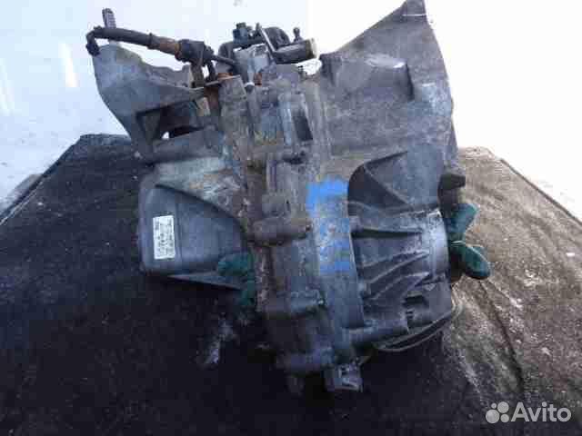 МКПП (механическая коробка переключения передач) F