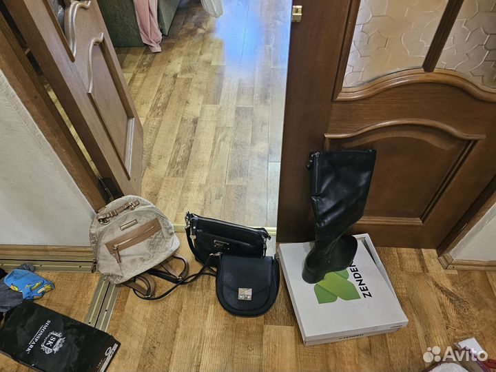 Отдам бесплатно женские вещи пакетом