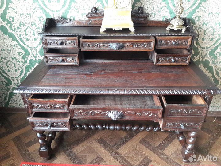 Секретер, бюро, письменный стол