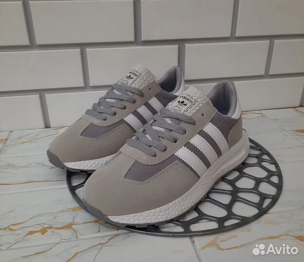 Кроссовки Adidas Retropy E5