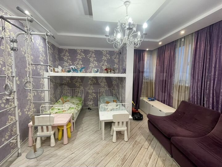 4-к. квартира, 100 м², 18/24 эт.