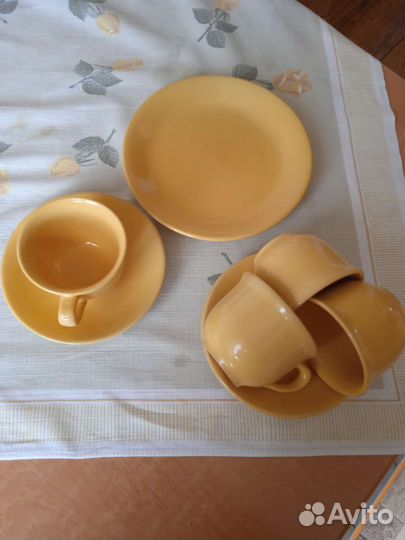 Чайные наборы цветные