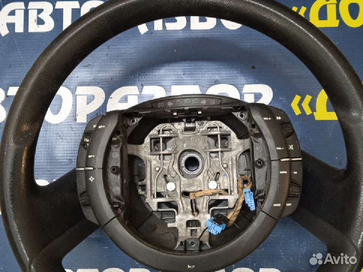 Руль Citroen C4 c переключателями