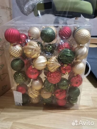 Елка искусственная с шишками