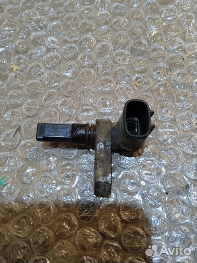 Датчик ABS Toyota Land Cruiser 200 4.5л 1VD-FTV (2