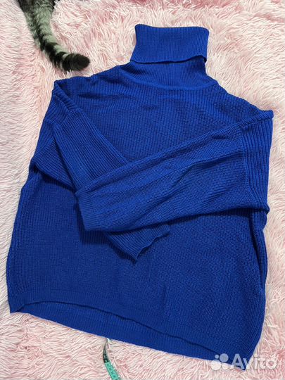 Свитер женский