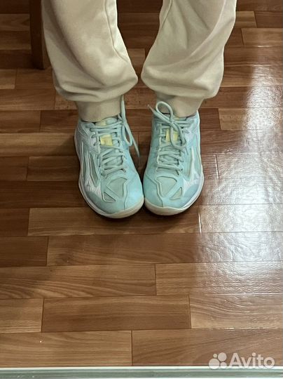 Кроссовки mizuno женские