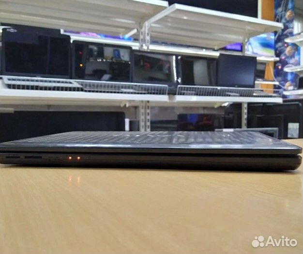 Чернокожий Sony I5 4 Ядра 17.3 1000Gb 2гб Видюхи