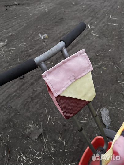 Детский велосипед с ручкой