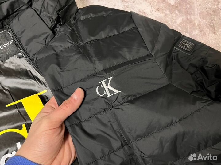 Куртки Calvin Klein