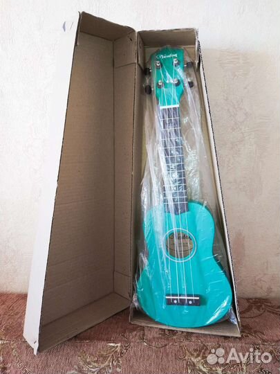 Укулеле Veston