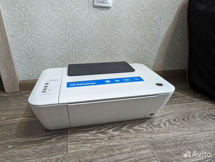 Цветной струйный принтер HP Deskjet 1515